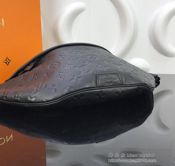 路易威登LV女包 頂級原單 M44388 壓紋小牛皮 Discovery腰包 休閒時尚風格 佩戴於腰間 肩背或斜挎  ydh2668